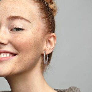 296319CZ_ABC123_MODEL_eCOM_01_RGB