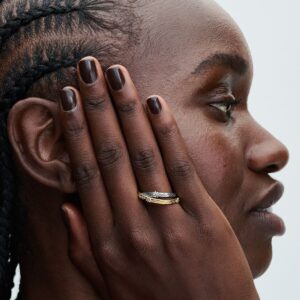 Q124_B_PDP_Model_Single_35_1x1_RGB