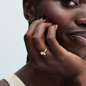 Q124_B_PDP_Model_Single_49_1x1_RGB