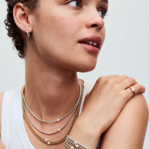 Q124_B_PDP_Model_Styled_16_1x1_RGB