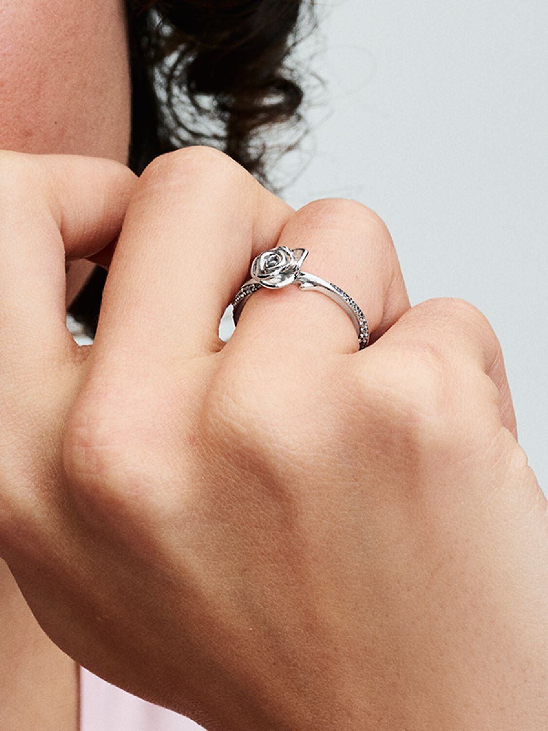 Q224_C_PDP_Model_Single_06_1x1_RGB_ring