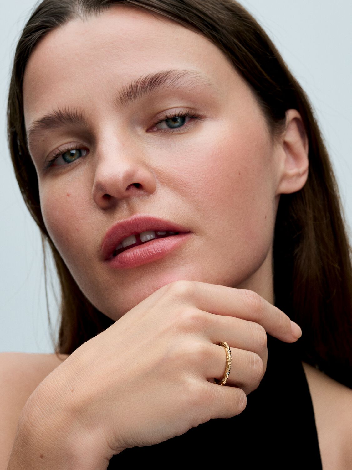 Q224_D_PDP_Model_Single_20_1x1_RGB