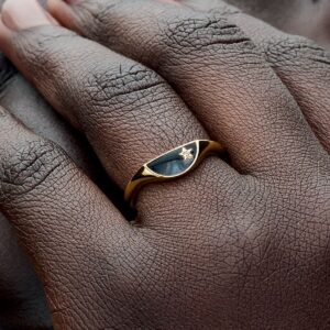 Q224_D_PDP_Model_Single_39_1x1_RGB_ring