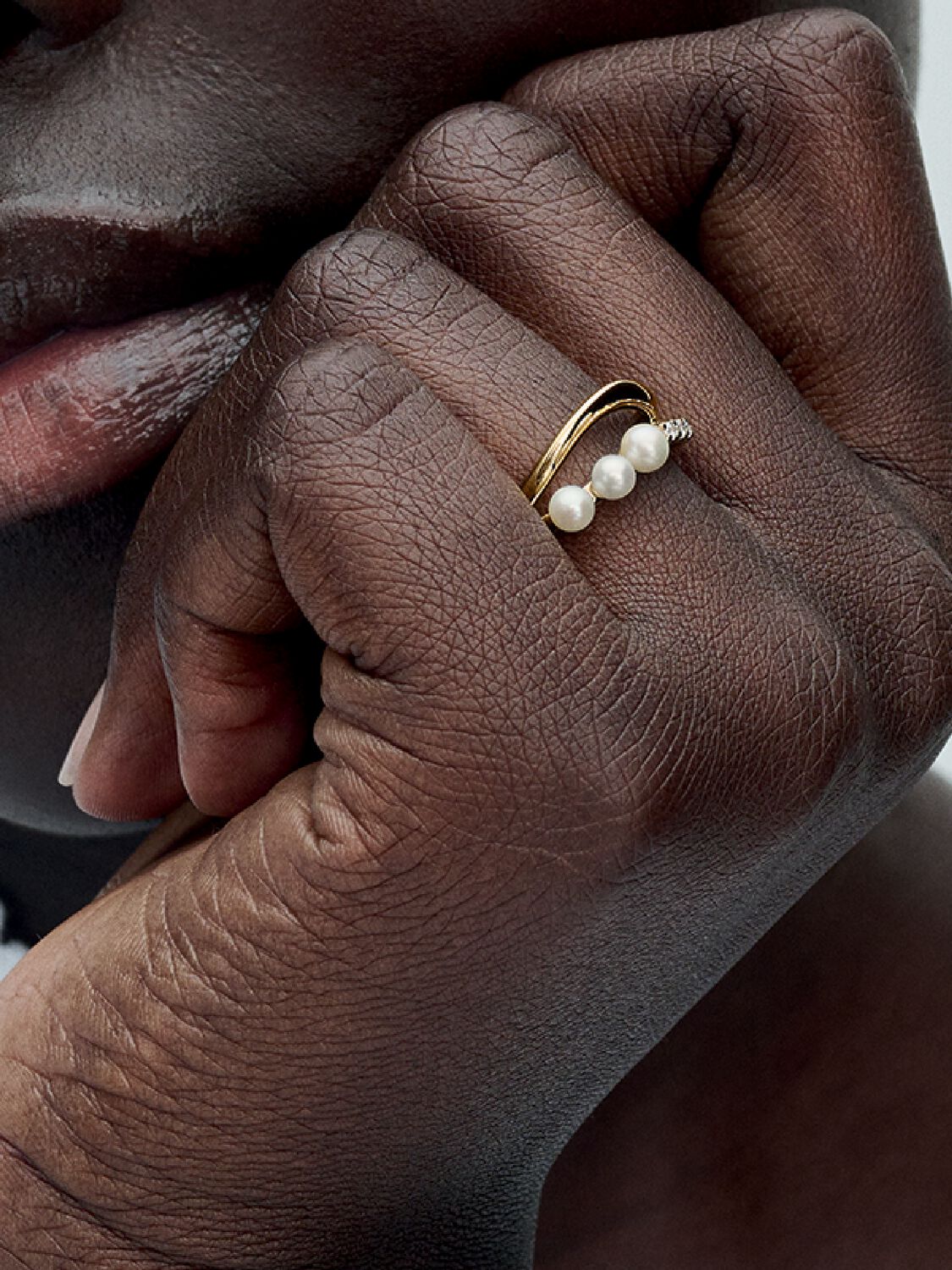 Q224_D_PDP_Model_Single_50_1x1_RGB_ring