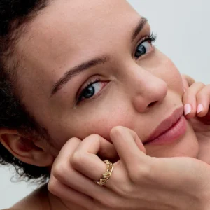 Q224_D_PDP_Model_Single_76_1x1_RGB