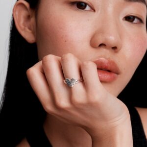 Q424_G_PDP_MODEL_SINGLE_03_1x1_RGB