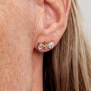 Q424_G_PDP_MODEL_SINGLE_59_1x1_RGB_earring