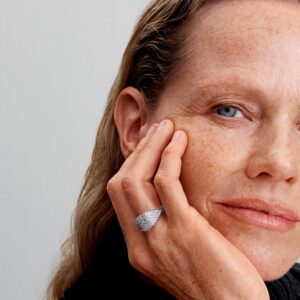 Q424_G_PDP_MODEL_SINGLE_61_1x1_RGB