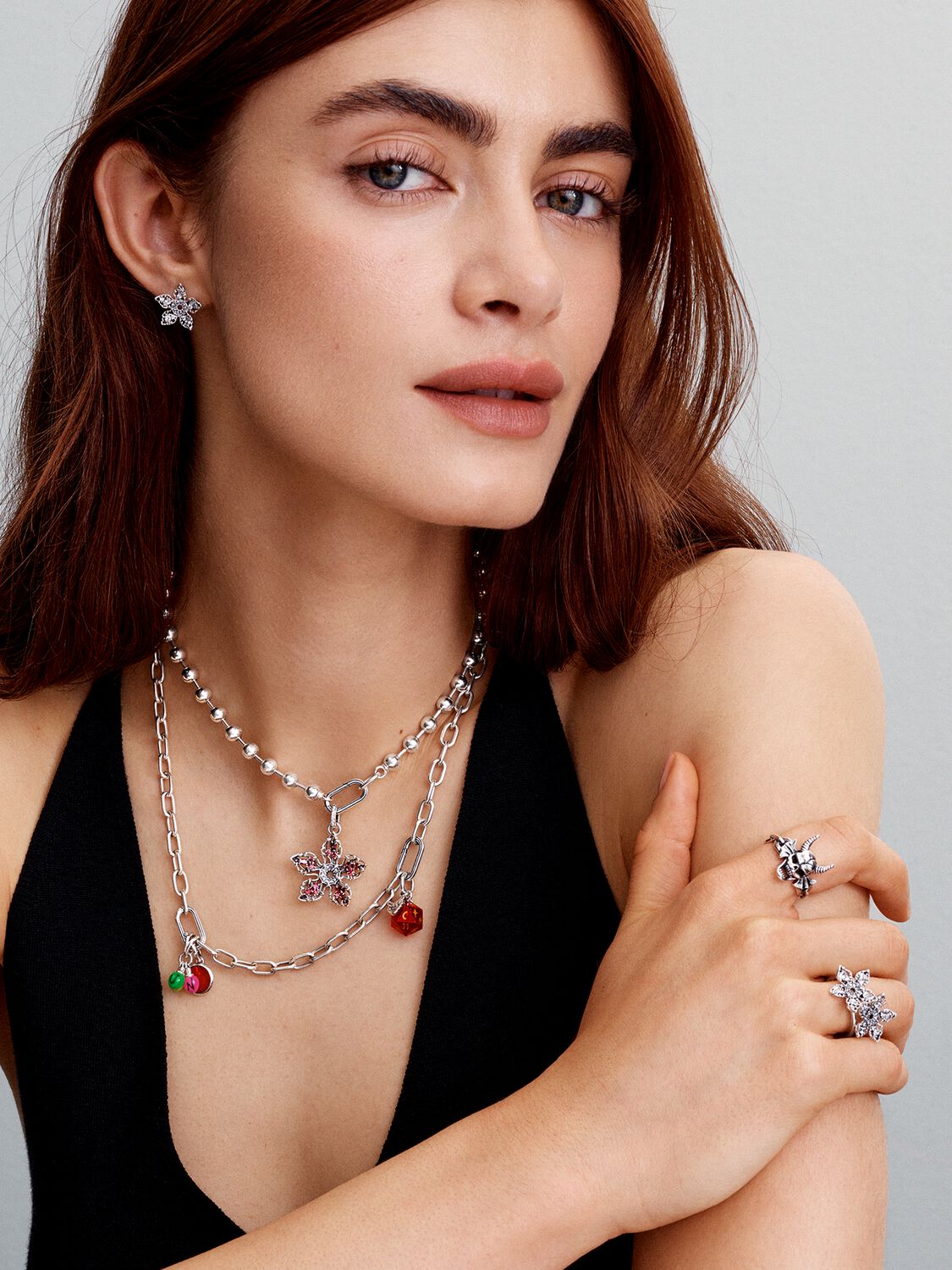 Q424_G_PDP_MODEL_STYLED_10_1x1_RGB