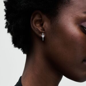 SS24_A_PDP_Model_Single_19_1x1_RGB