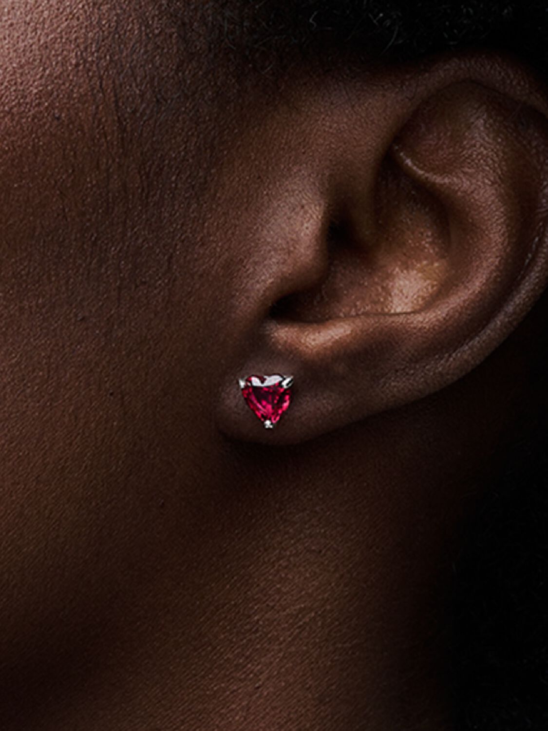 SS24_A_PDP_Model_Single_20_1x1_RGB_earring