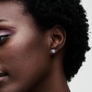 SS24_A_PDP_Model_Single_21_1x1_RGB