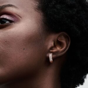 SS24_A_PDP_Model_Single_23_1x1_RGB