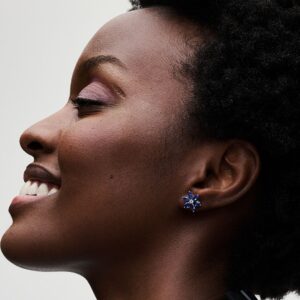 SS24_A_PDP_Model_Single_25_1x1_RGB