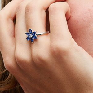 SS24_A_PDP_Model_Single_44_1x1_RGB_ring