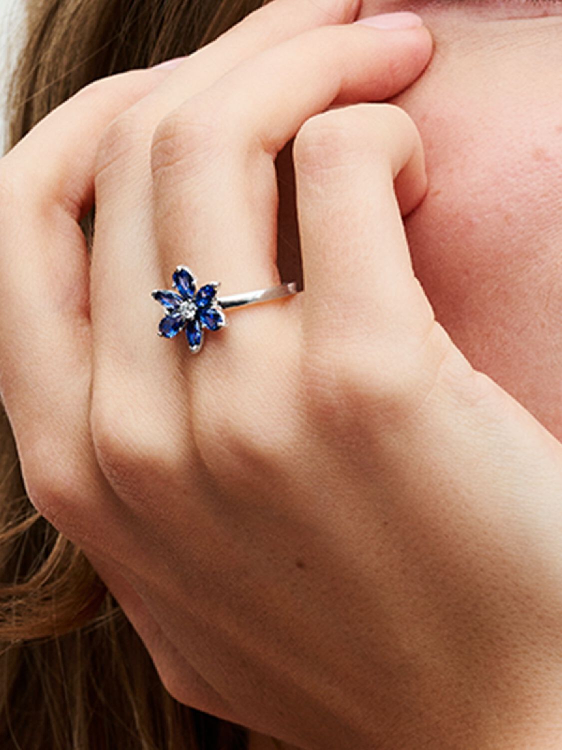 SS24_A_PDP_Model_Single_44_1x1_RGB_ring