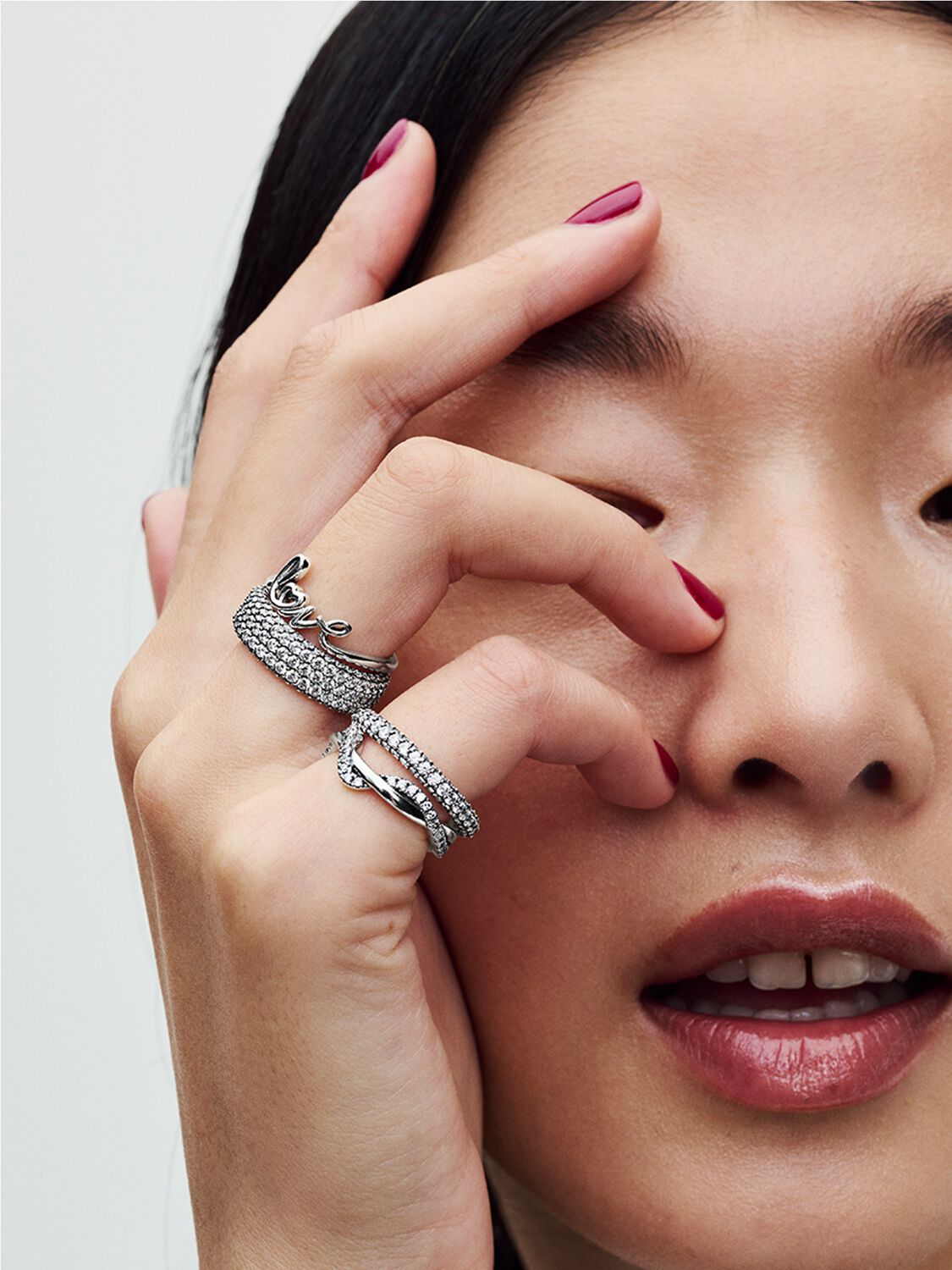 SS24_A_PDP_Model_Styled_23_1x1_RGB