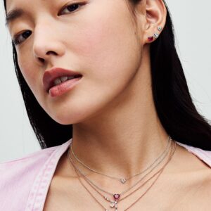 SS24_A_PDP_Model_Styled_32_1x1_RGB