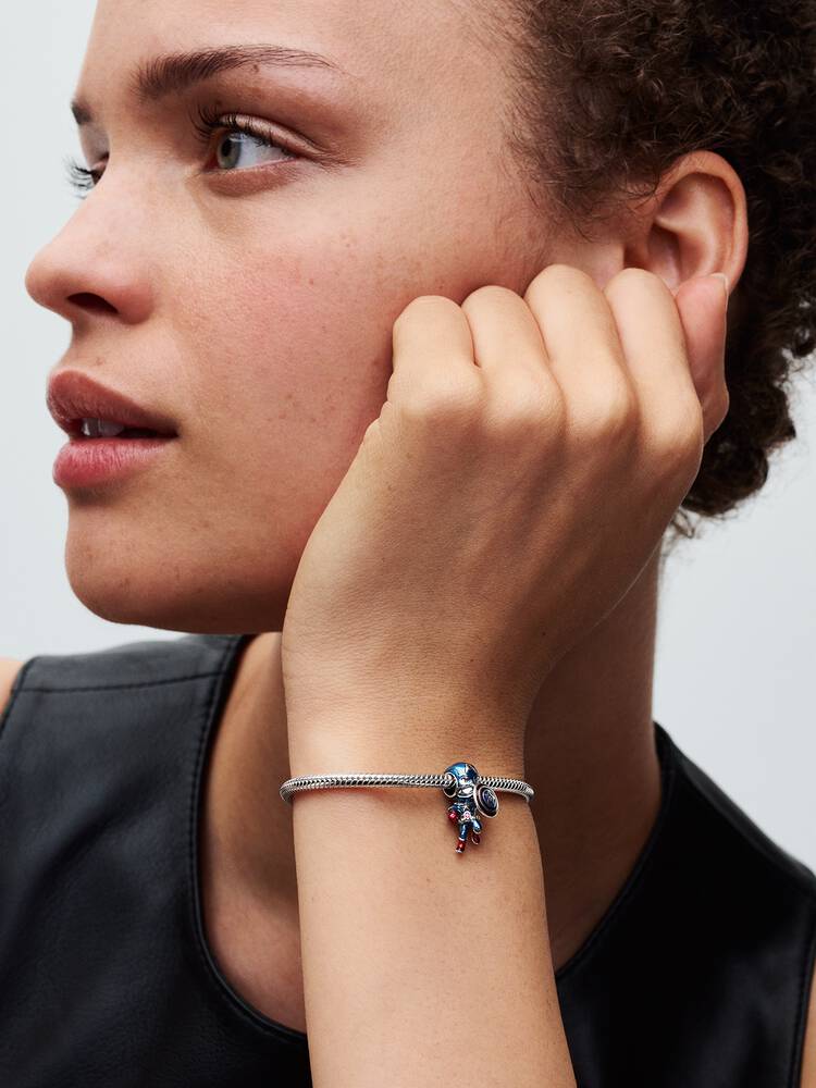 Q124_B_PDP_Model_Single_20_1x1_RGB