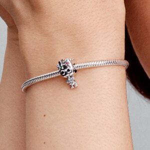 Q424_G_PDP_MODEL_SINGLE_22_1x1_RGB_charm